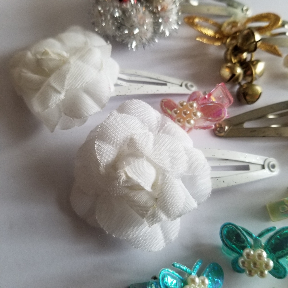 Lot of hair clips vintage to newer barrettes butterfly holiday Christmas - Picture 5 of 12